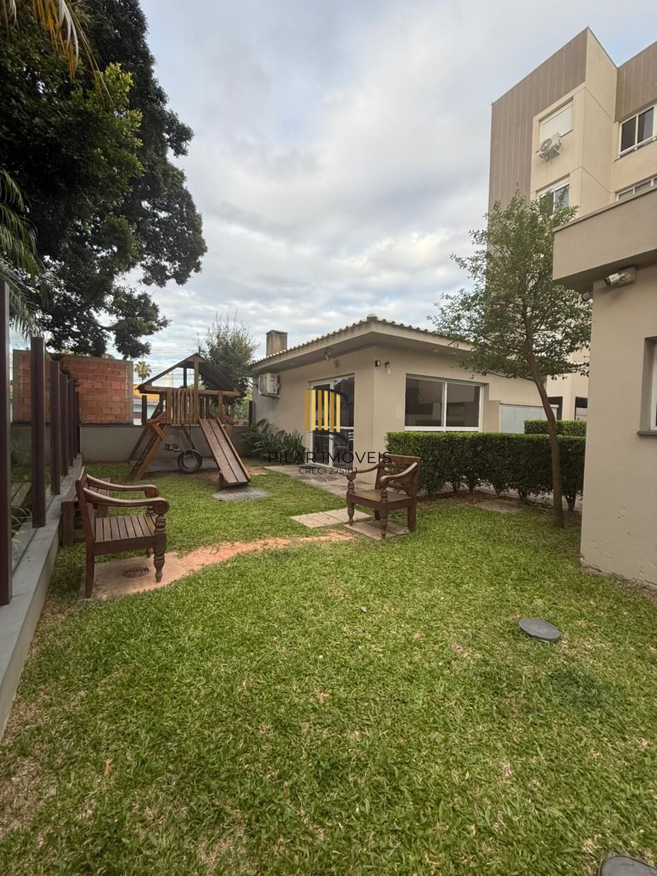 Excelente apartamento com 02 dormitorios com 01 suite à venda no Plaza Veneza,