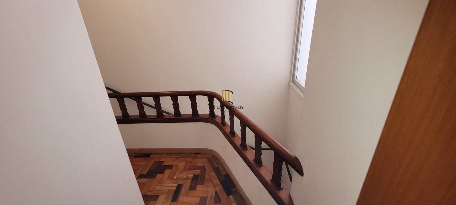 Casa 4 quartos reformada na Rua Andre Poente, residencial com potencial para comercial Próximo Hospital Moinhos de Vento