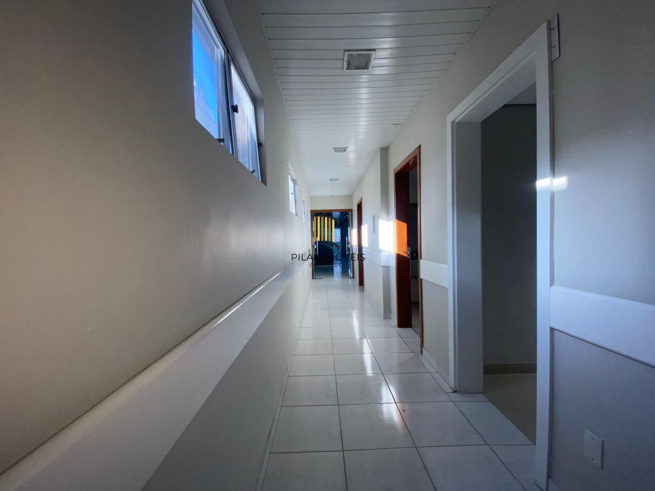 Prédio Comercial 30 dormitórios no bairro Azenha