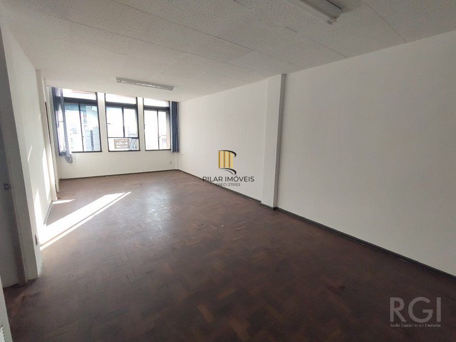 Conjunto/Sala para Venda - 61m², 0 dormitórios, Centro Histórico