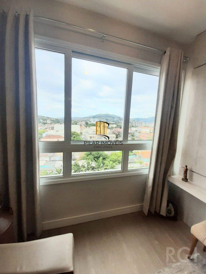 APARTAMENTO  VENDA de  2 dormitórios, suíte,  Medianeira,  1 vaga de garagem escriturada