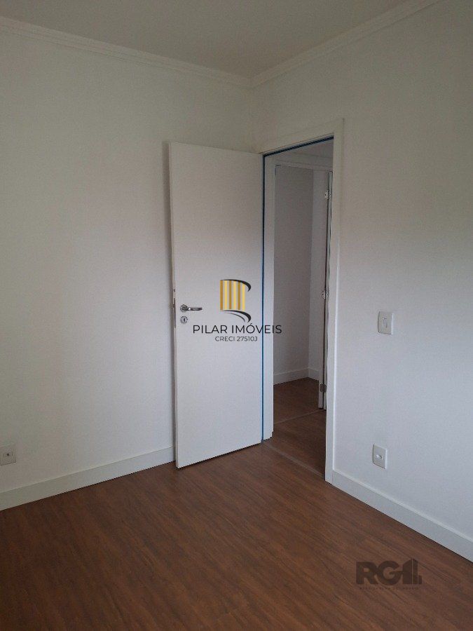 Apartamento 2 dormitórios no bairro Lomba do Pinheiro