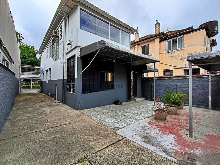 Prédio Comercial 3 dormitórios no bairro Navegantes - Pilar Imóveis