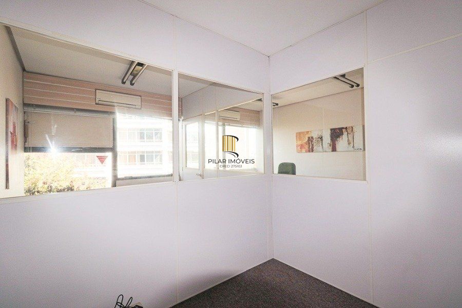 Conjunto/Sala para Venda - 37.14m², 0 dormitórios, Petrópolis