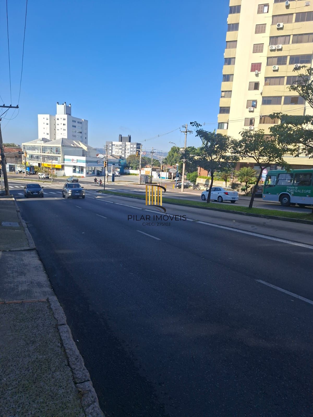 Loja Comercial Desocupada à Venda em Porto Alegre, RS