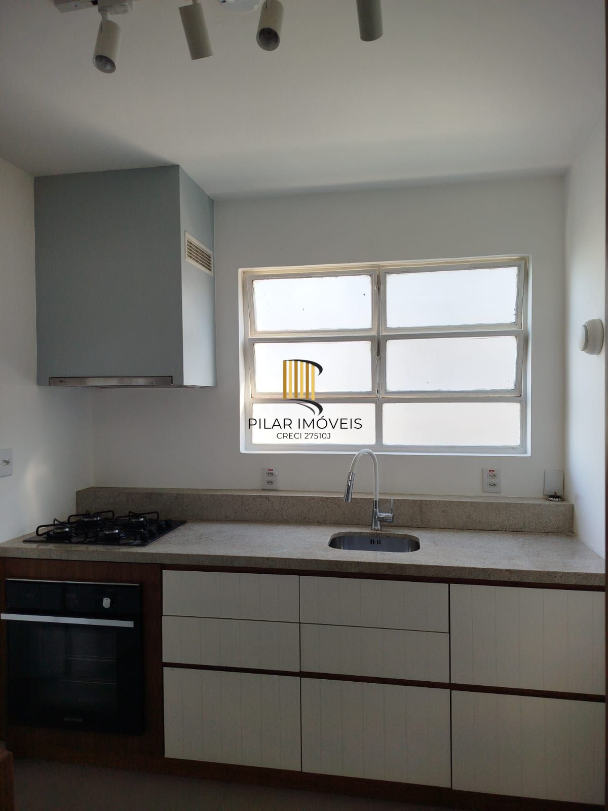 Apartamento 3 dormitórios no bairro Moinhos de Vento