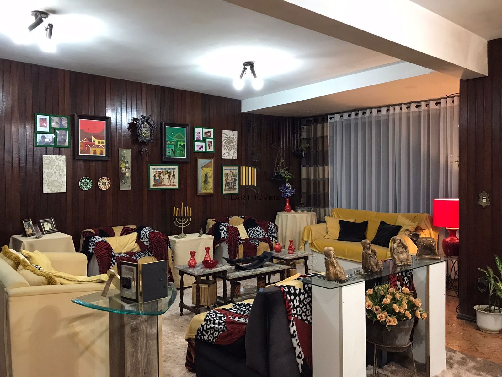 Casa 4 dormitórios no bairro Santa Tereza