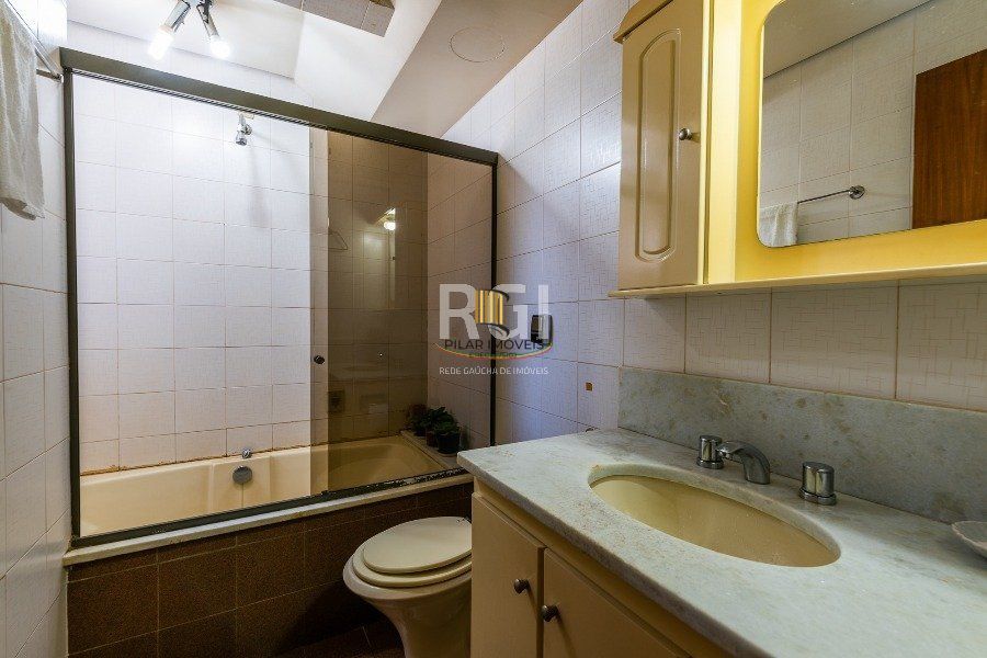 Apartamento para Venda - 135.5m², 3 dormitórios, sendo 1 suites, 2 vagas - Rio Branco