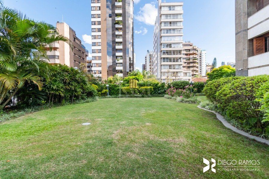 Apartamento para Venda - 305.46m², 3 dormitórios, sendo 3 suites, 4 vagas - Mont Serrat