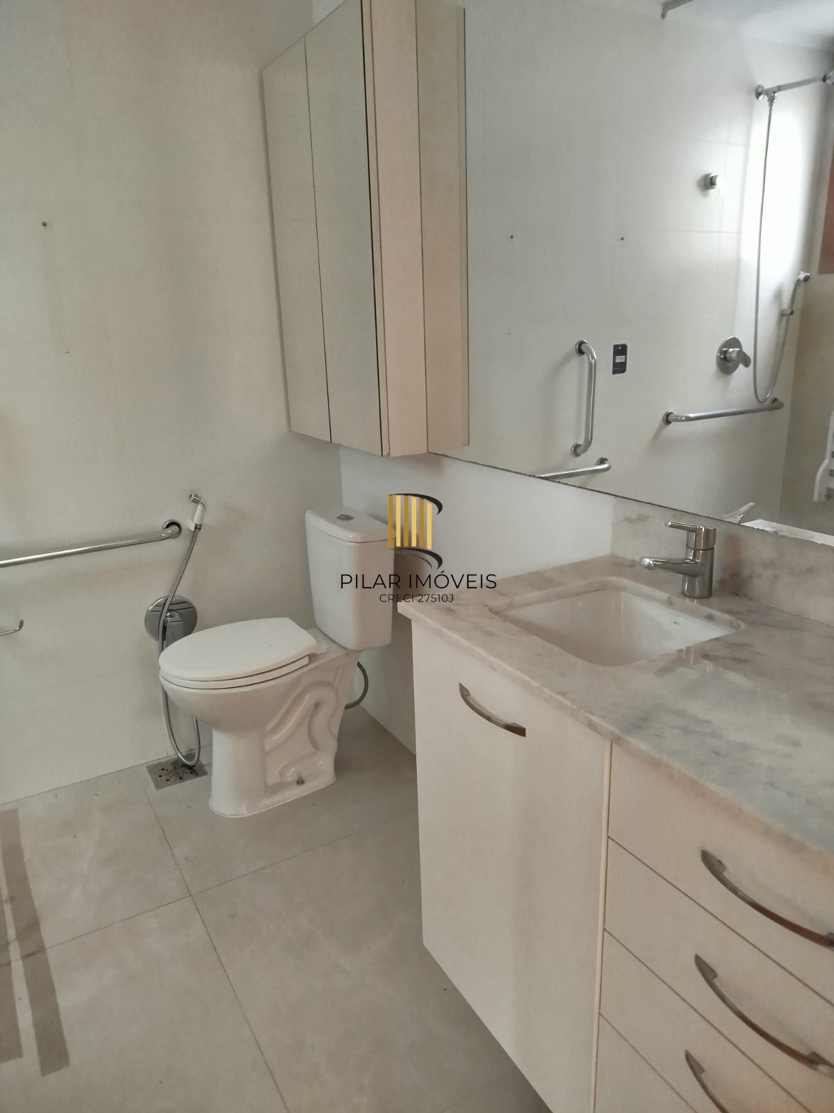 Apartamento 3 dormitórios no bairro Mont Serrat