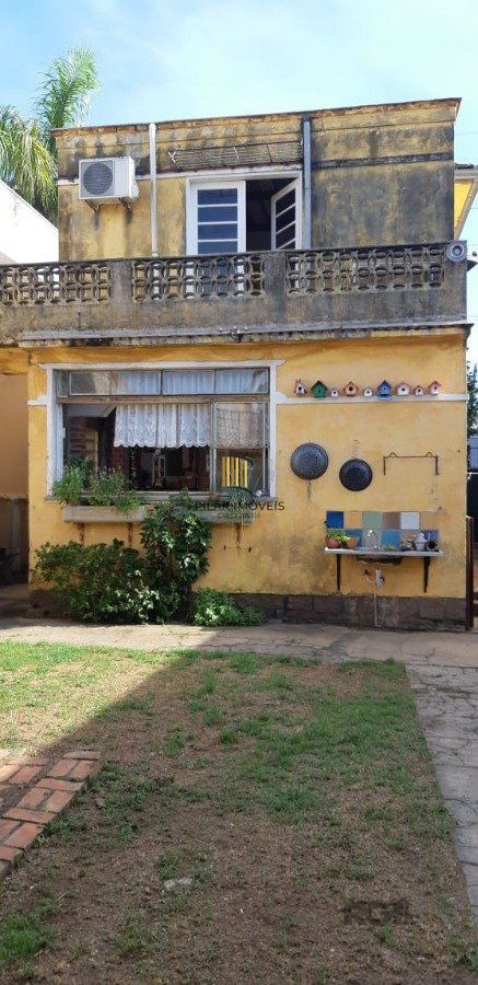 Casa para venda na Avenida Patria, São Geraldo, para fins residenciais ou comerciais, com aproximadamente 300 m²,