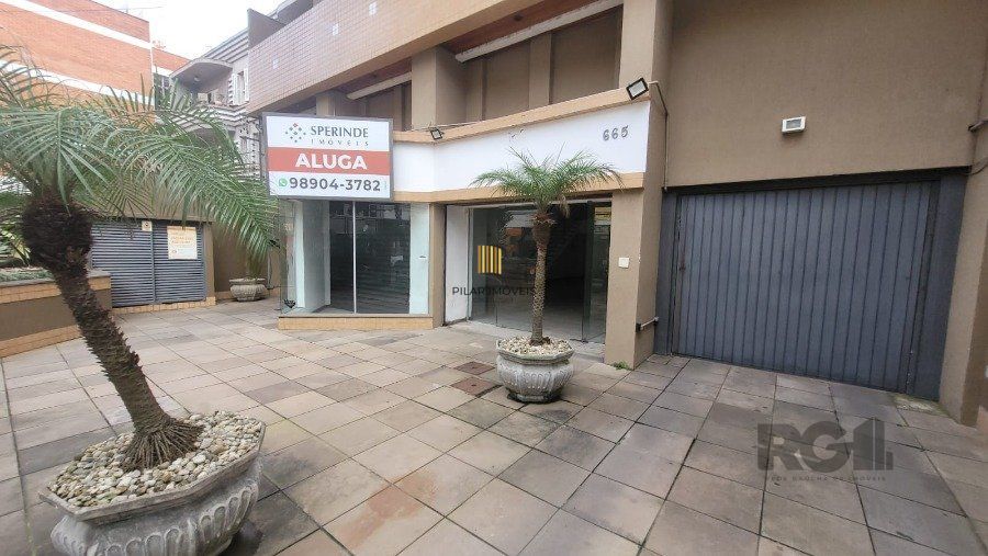 Loja a Venda na Rua Félix da Cunha, com 150m², Moinhos de Vento, entre a Av Cristóvão e Rua  Marques do Pombal, com amplo salão - Pilar Imóveis