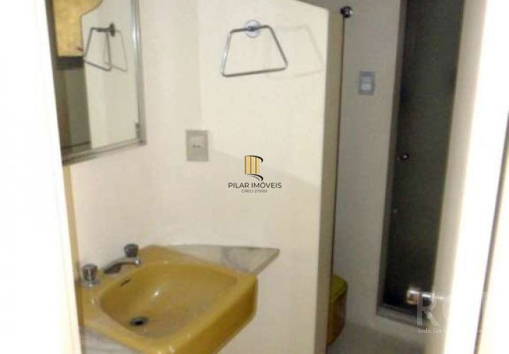 Apartamento para Venda - 128.32m², 3 dormitórios, 1 vaga - Rio Branco