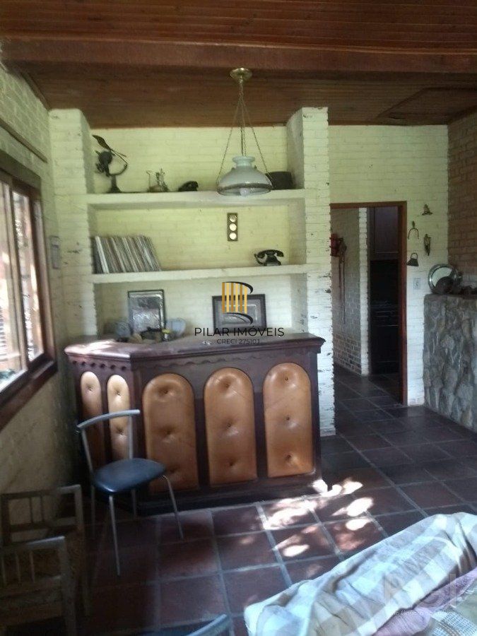 Sítio para Venda - 350m², 3 dormitórios, sendo 1 suites, 7 vagas - Águas Claras