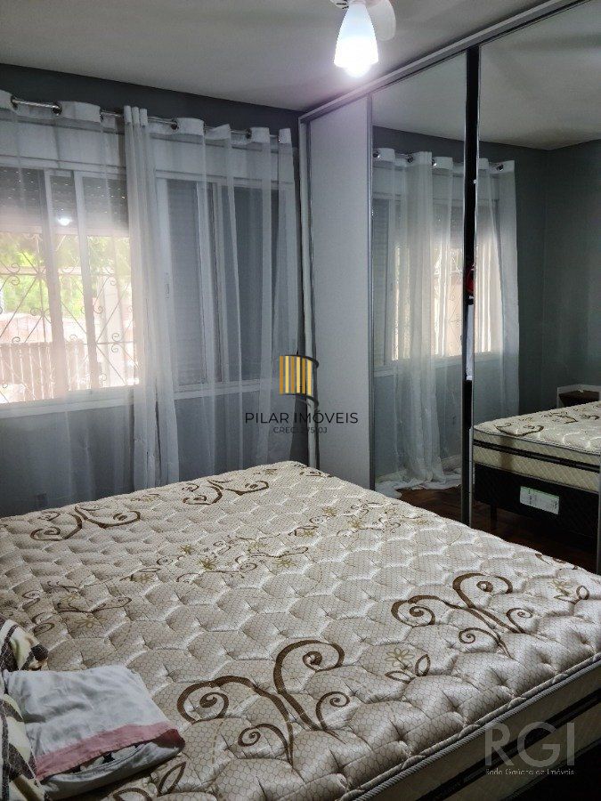 Casa para Venda - 169.98m², 3 dormitórios, 4 vagas - Coronel Aparício Borges