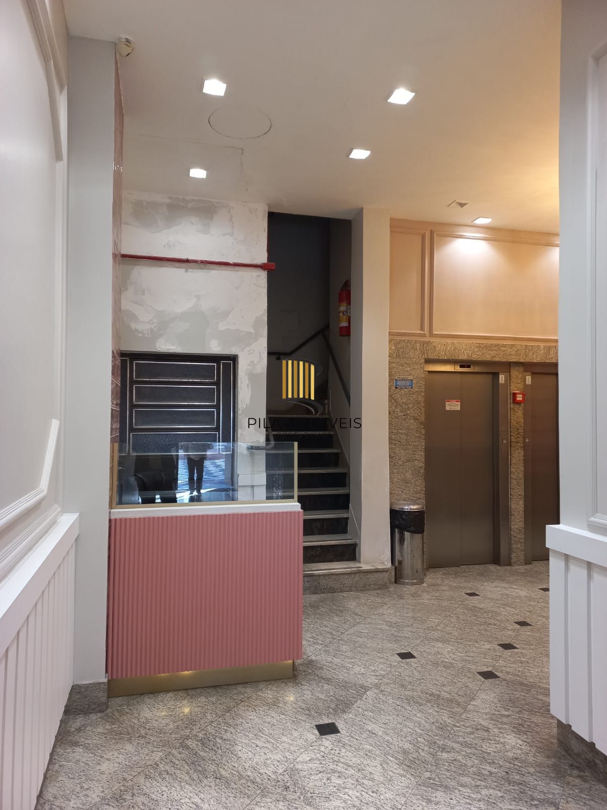 Apartamento 4 dormitórios no bairro Centro Histórico