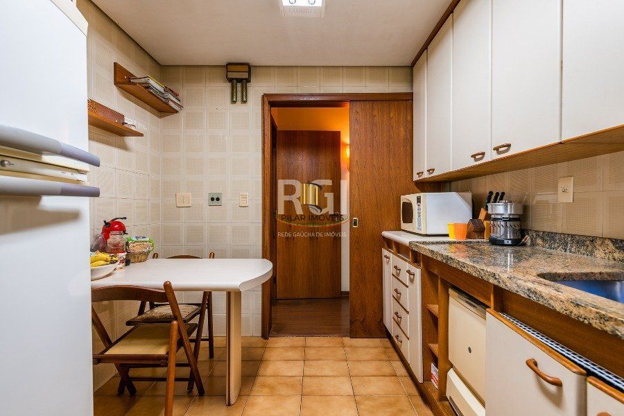 Apartamento para Venda - 135.5m², 3 dormitórios, sendo 1 suites, 2 vagas - Rio Branco