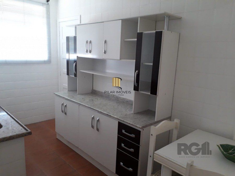 VENDA Ótimo apartamento, 70,40 m2, semi mobiliado, 2 dormitórios