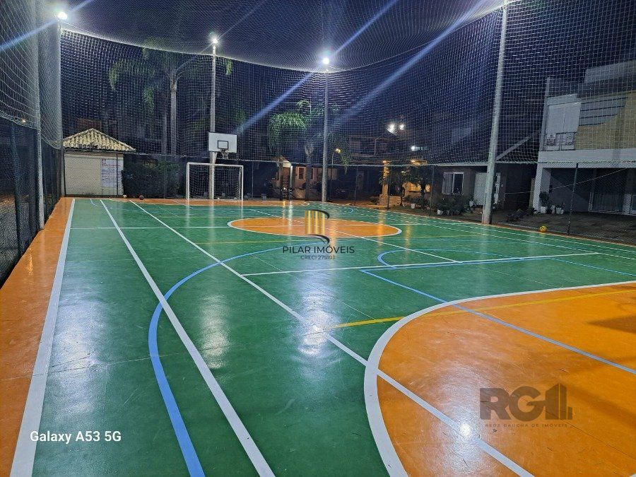 CASA 4 SUITES CONDOMÍNIO FECHADO