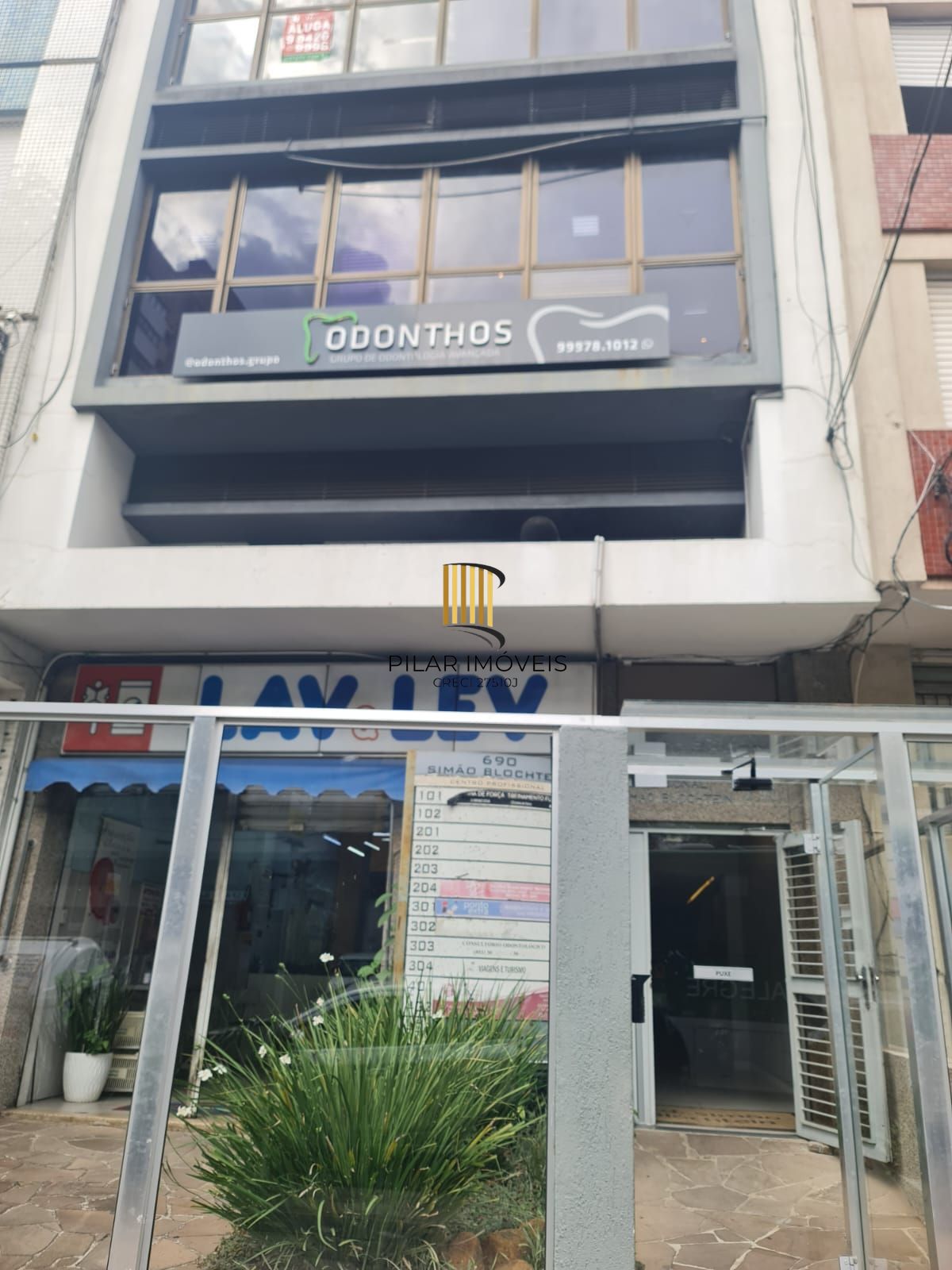 Excelente sala comercial no coração do bairro Bom Fim.