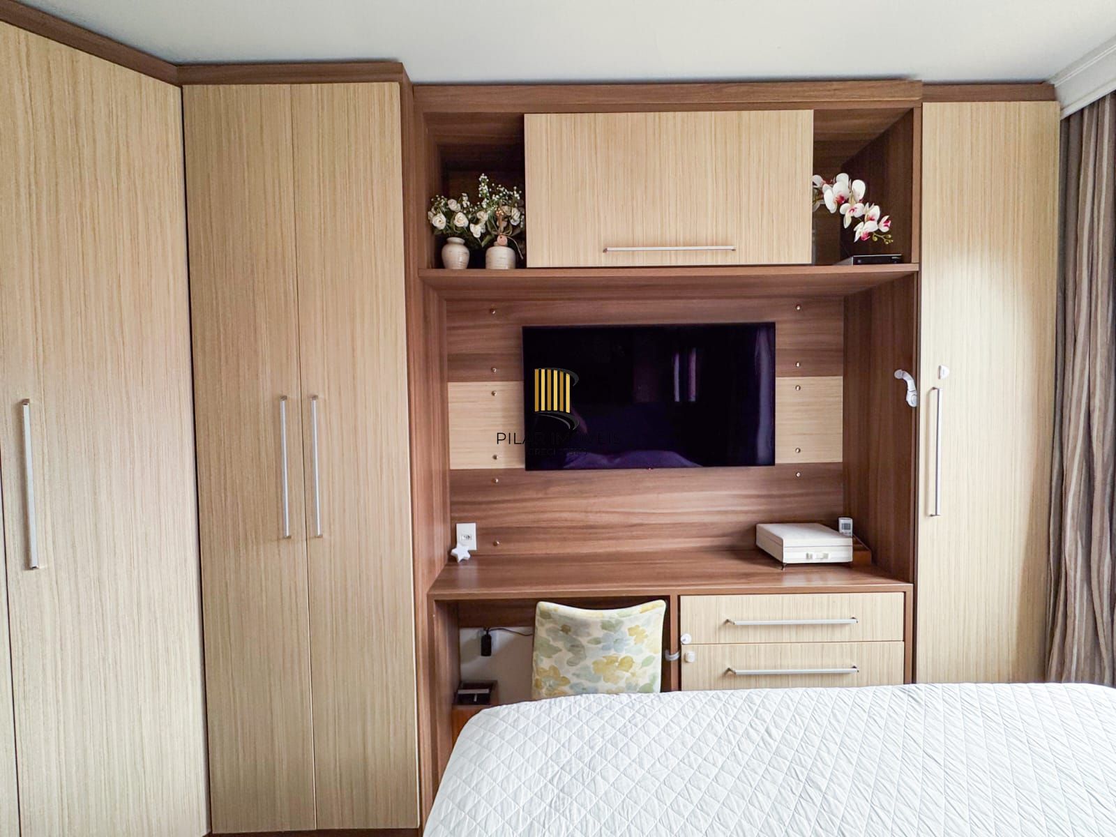 Apartamento com cobertura - bairro área privativa 146 m² - 2 dormitórios - vaga