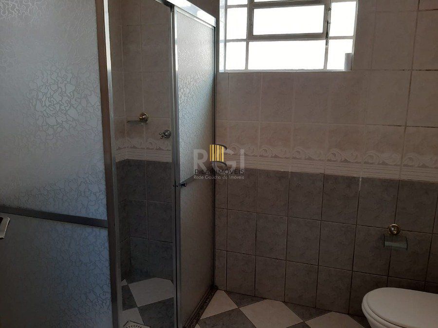Casa para Venda - 150m², 3 dormitórios, sendo 1 suites, 4 vagas - Floresta