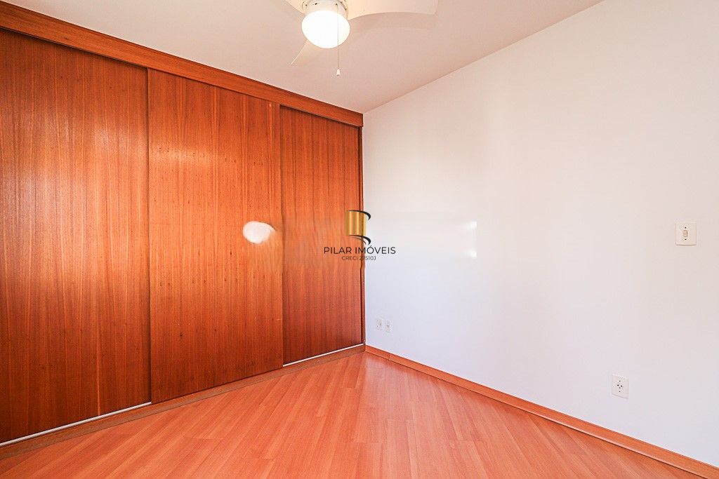 VENDA APARTAMENTO NA EÇA DE QUEIROZ,  2 DORM CHURRASQUEIRA, GARAGEM PETRÓPOLIS