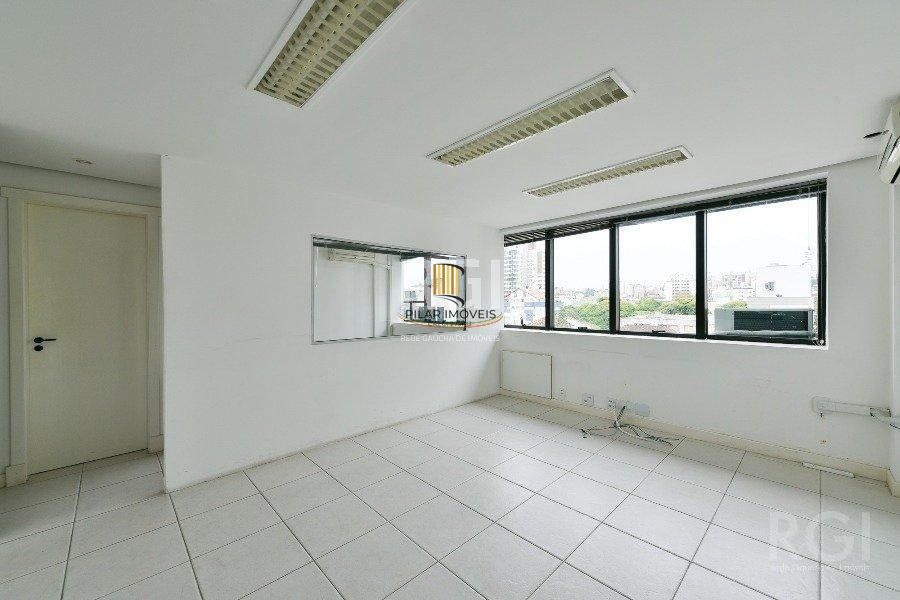 Conjunto/Sala para Venda - 153m², 0 dormitórios, 1 vaga - Petrópolis