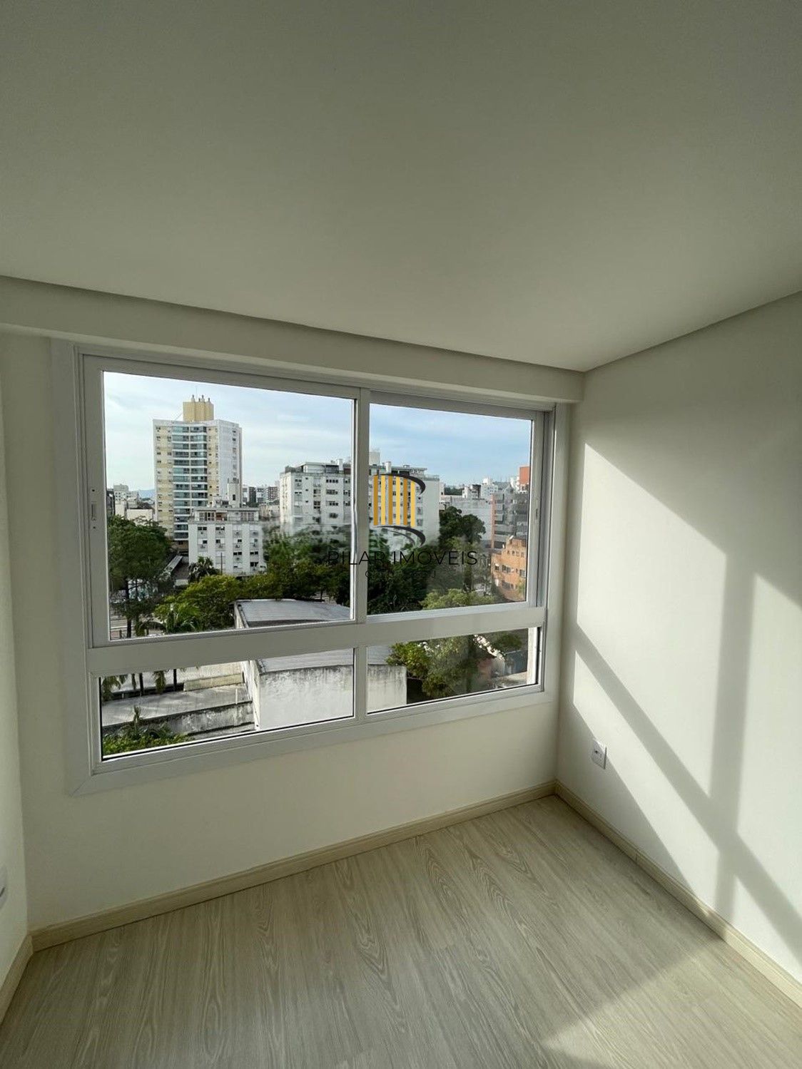 Apartamento novo com 45m², com 1 dormitório, 1 vaga - bairro Menino Deus