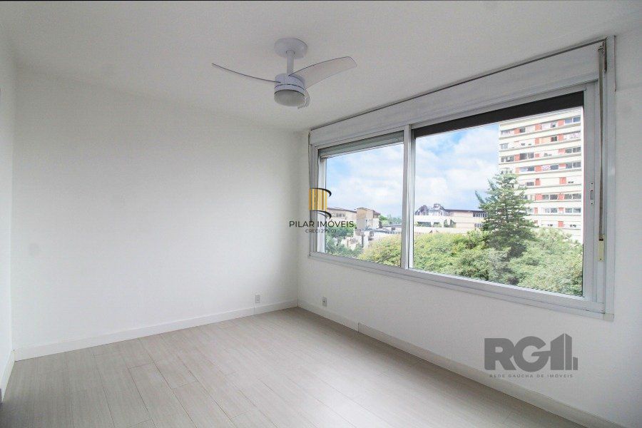 Venda Apartamento 3 quartos,  no bairro Moinhos de Vento com 2 banheiros, 1 lavabo, sem garagem