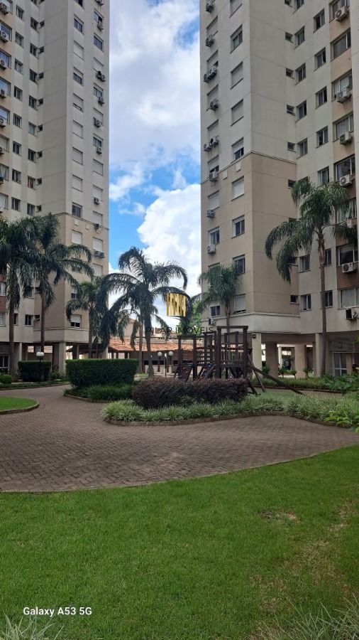 APARTAMENTO SEMI MOBILIADO NO COND. TERRA NOVA