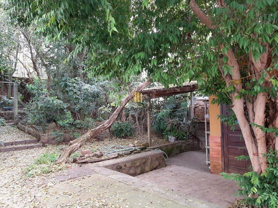 Excelente terreno na Honório Silveira Dias com 11,00 de frente, no meio aumenta para 13,40 m e 58,00 Próximo Zaffari Higienópolis