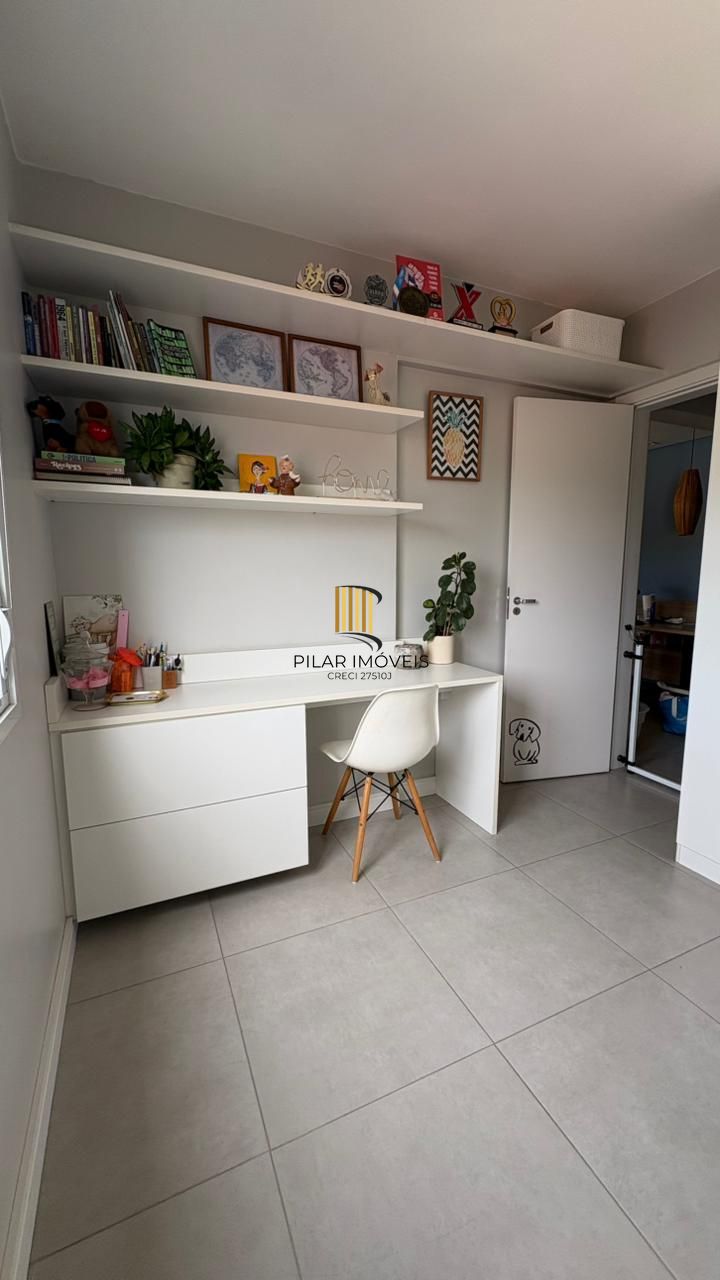 Excelente apartamento com 02 dormitorios com 01 suite à venda no Plaza Veneza,