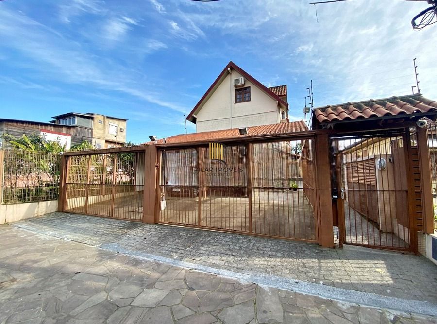 Casa de Condomínio 3 dormitórios no bairro Tristeza