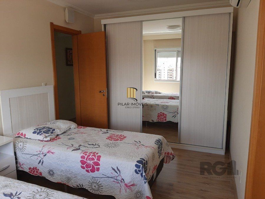 Apartamento 6 dormitórios no bairro Rio Branco