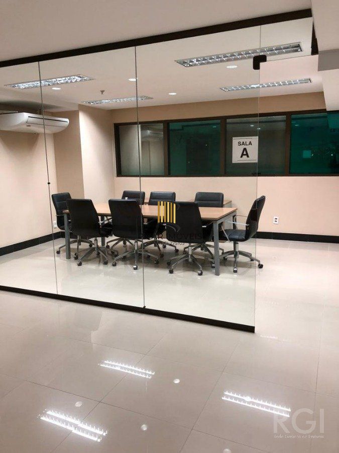 Sala Comercial no bairro Santa Maria Goretti - Pilar Imóveis