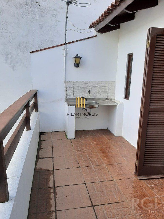 Casa para Venda - 136.6m², 4 dormitórios, 2 vagas - Rio Branco
