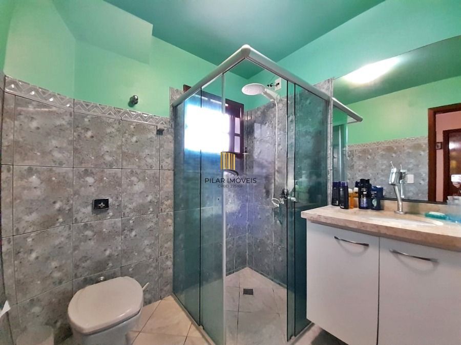 Casa 5 dormitórios no bairro Vila Nova