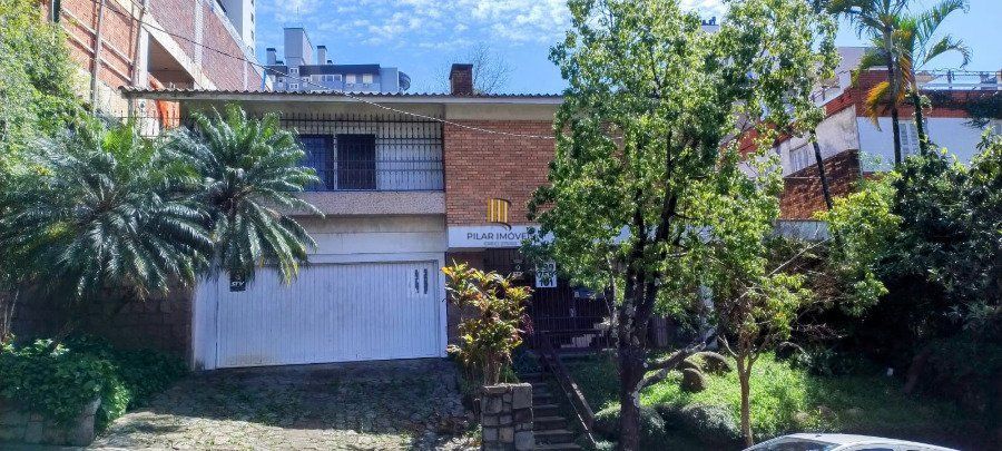 casa ampla, terreno excelente tamanho,  localização privilegiada em  porto alegre - Pilar Imóveis