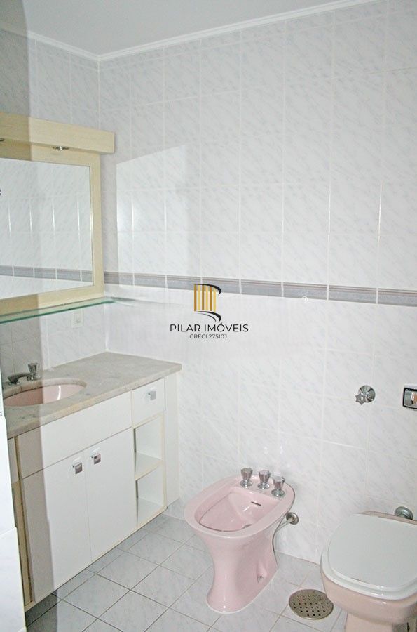 Apartamento 3 dormitórios, sendo 1 suites, 2 vagas - Mont Serrat