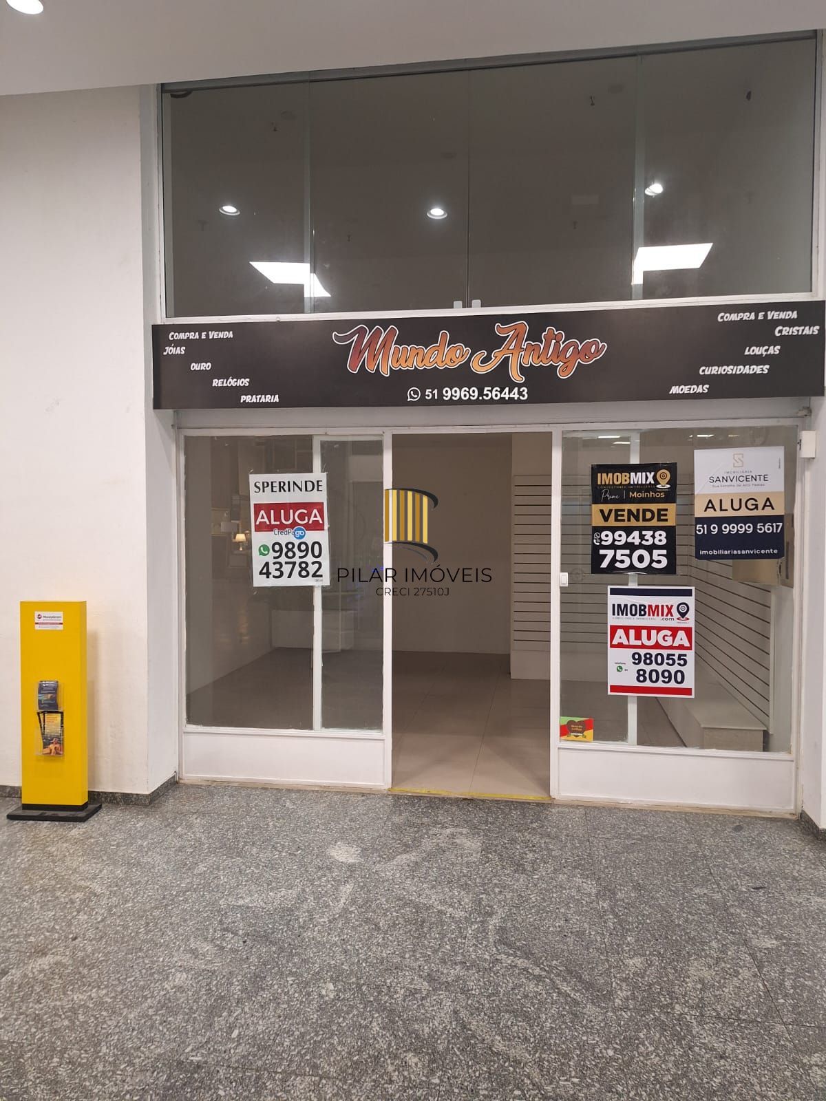 LOJA TÉRREA NA GALERIA QUINTA AVENIDA CENTER, Bairro Moinhos ,45,38 m2 com mezanino com vaga de garagem.