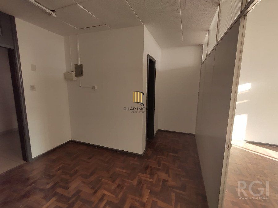 Conjunto/Sala para Venda - 61m², 0 dormitórios, Centro Histórico