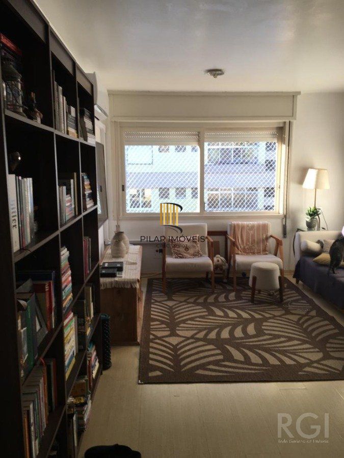 Apartamento para Venda - 83.65m²,3 quartos, sendo 1 suites, 1 vaga - Menino Deus