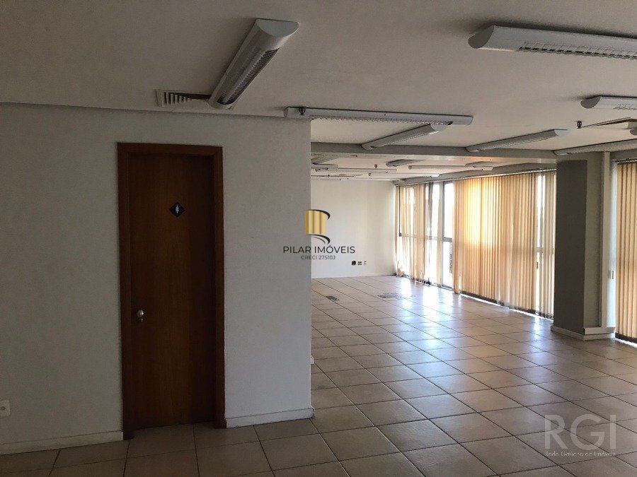 Conjunto/Sala para Venda - 90m², 0 dormitórios, Centro