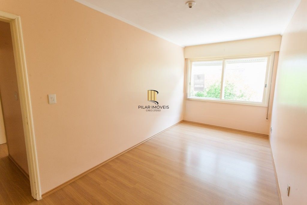 Apartamento a venda de 2 dormitórios na Rua Santa Cecilia Porto Alegre