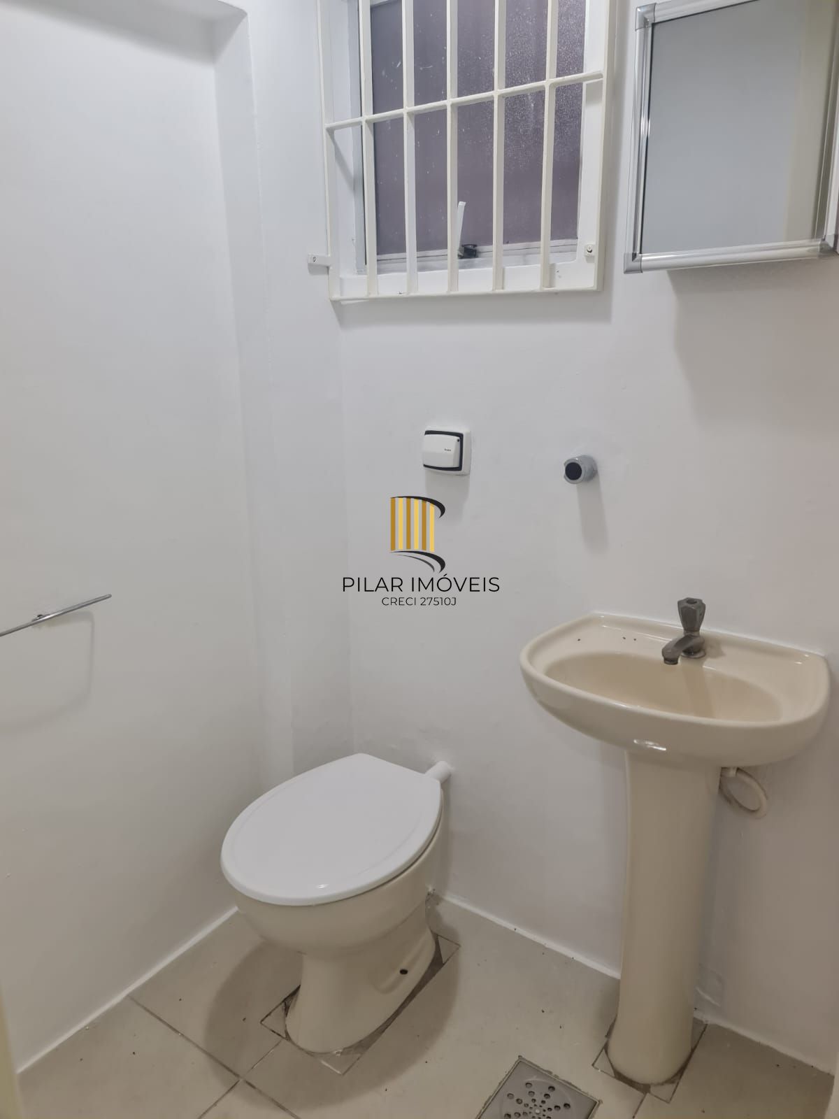 Excelente sala comercial no coração do bairro Bom Fim.