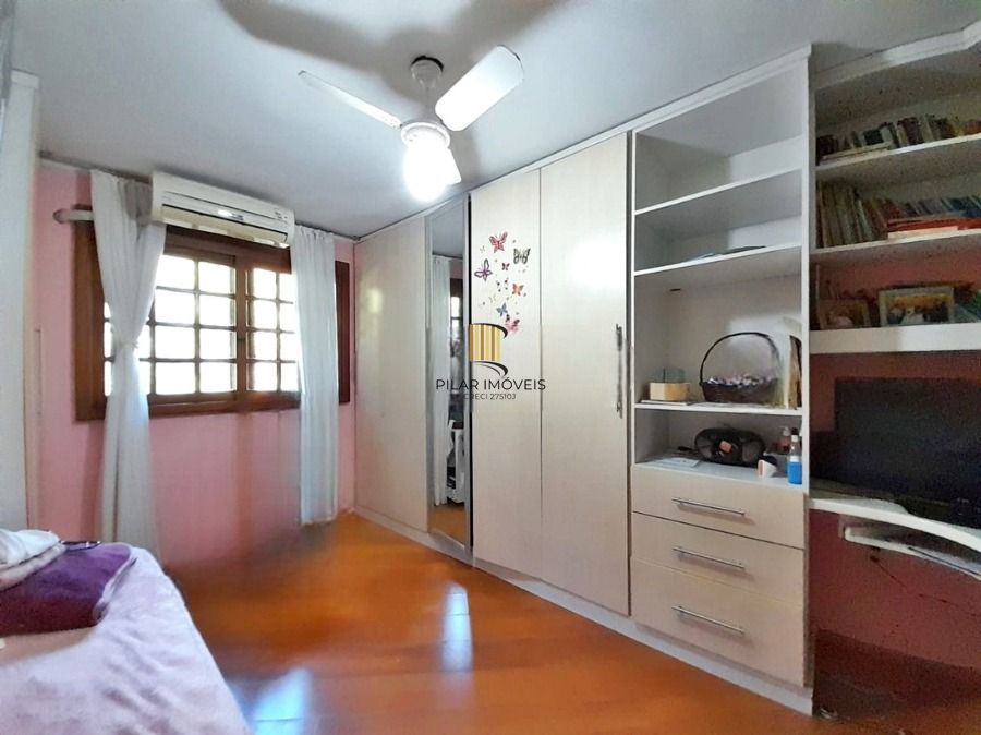 Casa 5 dormitórios no bairro Vila Nova