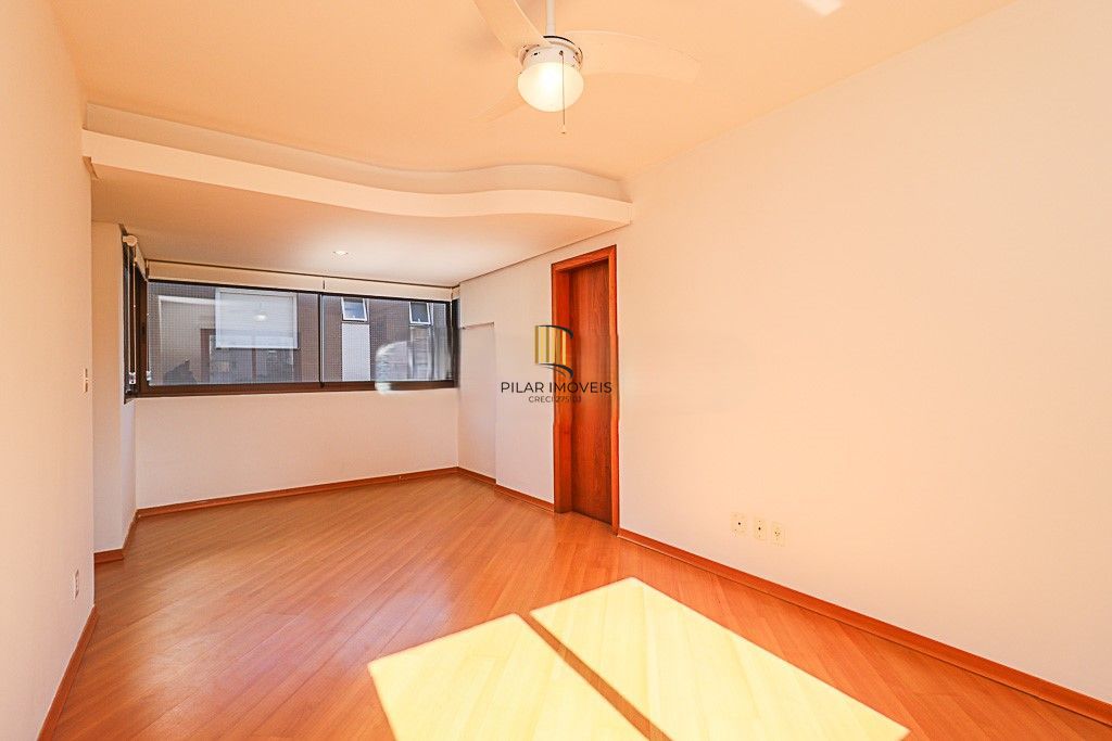 VENDA APARTAMENTO NA EÇA DE QUEIROZ,  2 DORM CHURRASQUEIRA, GARAGEM PETRÓPOLIS