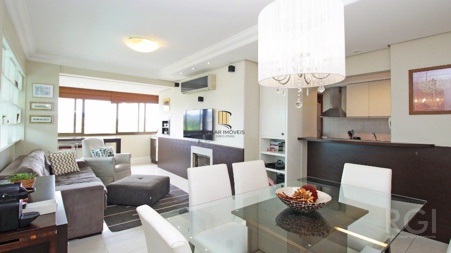 Apartamento para Venda  -  2 dormitórios,  1 suite,  andar alto,  LAREIRA, CHURRASQUEIRA 2 vagas - Petrópolis