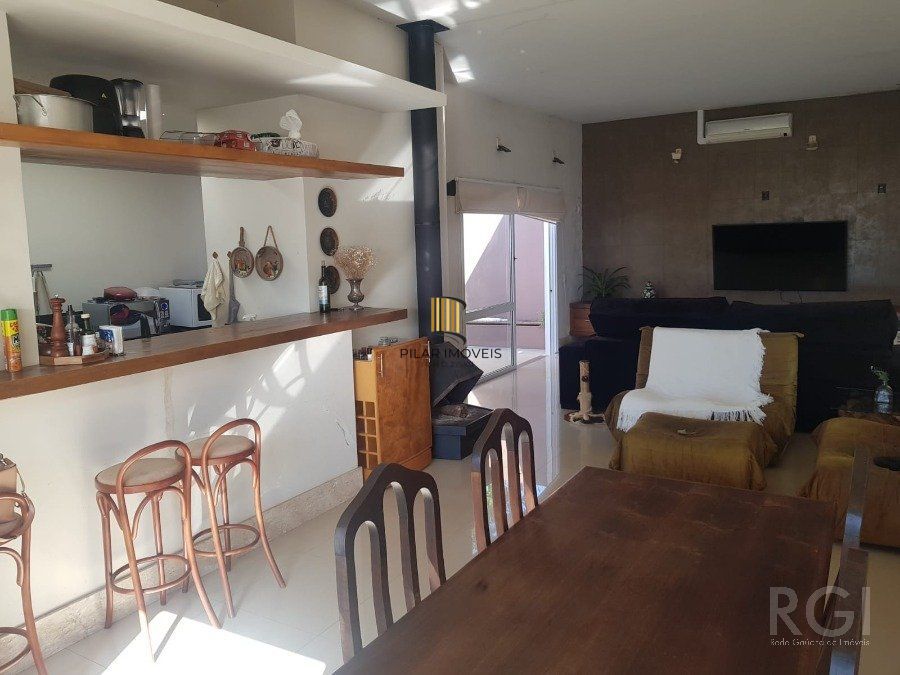 Casa para Venda - 200m², 4 dormitórios, sendo 1 suites, 4 vagas - Santa Tereza